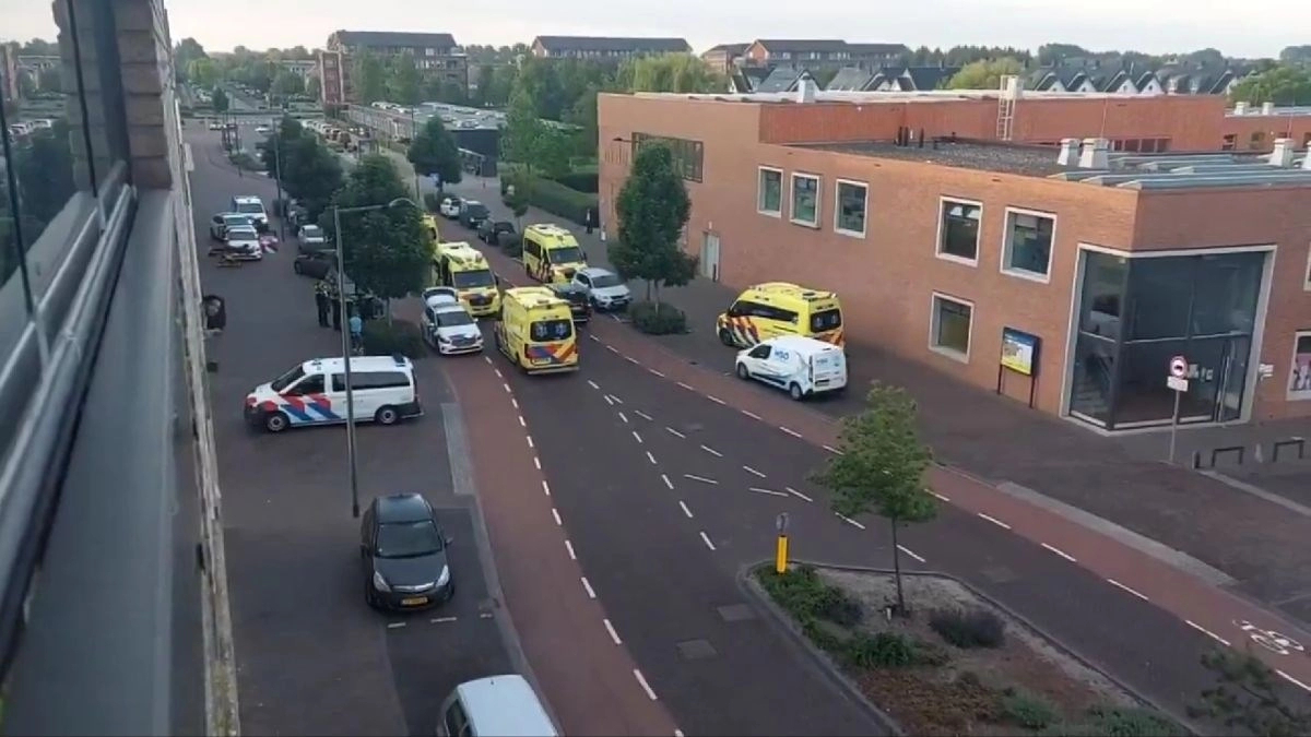 U napadu u Nizozemskoj izbodeno nekoliko osoba, među njima policajac